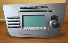Radio  Seat TOLEDO .XL Autoradio Radio RDS CD MP3 .Made In Portugal. 