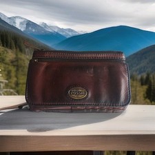 Eine Leder  Vintage Geldbörse  von Fossil. War bereits einige Jahre In Gebrauch.