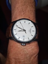 Herrenarmbanduhr Tissot Couturier 1853 mit Quarzwerk T035410A