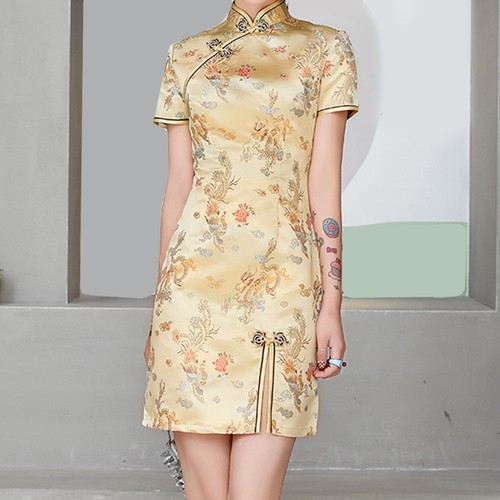Traditionelles langes kleid - traditionelles,