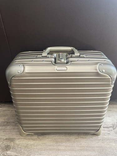 Rimowa topas business cabin - rimowa,