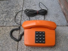 Tastentelefon 70er Deutsche Bundespost orange vintage mit Kabel