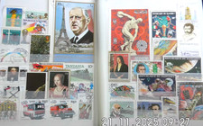 Briefmarken Album  mit über 500 Marken aus aller Welt