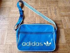 Adidas Retro Vintage Airliner Bag in Adidas-blau