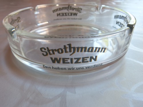 Grosser glas aschenbecher - grosser,