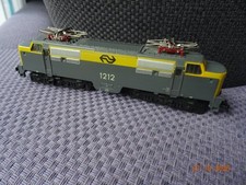 Märklin H0 3055 E-Lok BR 1212 der NS grau/gelb  selten 