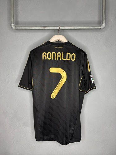 Real madrid cristiano - madrid, •