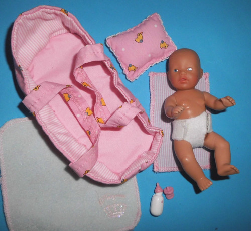 Miniworld baby born - baby,
