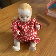 Alte  Porzellanpuppe - Baby- 9,5cm