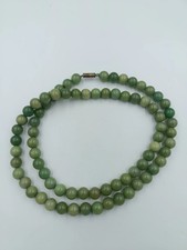 Edle Jade-Kette mit Stempel