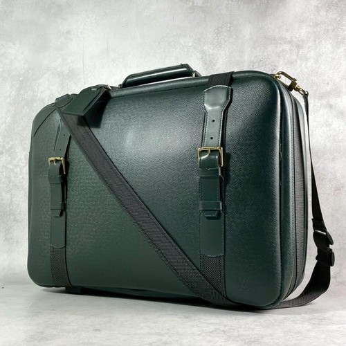Rare louis vuitton taiga - rare,