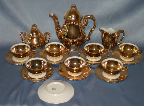 Vergoldetes/goldfarbenes
