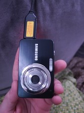 Samsung ST30 ultrakompakte 10,1 MP Digitalkamera schwarz