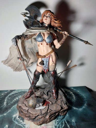 Red sonja statue sideshow - red,