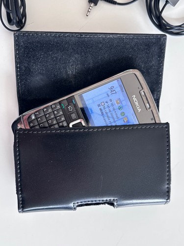 Nokia e71 leather case - &,