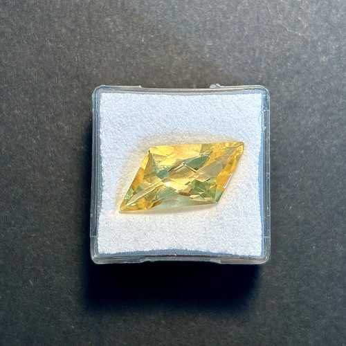 Citrine ausgefallener schnitt - citrine,