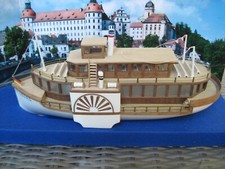 Unikat - Schiff, Holzmodel Raddampfer "Neuburg", eingebaute Spieluhr + Diorama