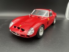 Bburago Burago Ferrari GTO Rot