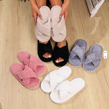 ++NEU++ Kuschelige Plüsch-Hausschuhe Slipper Cord Schlappen Homewear