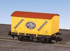 Br Vanfit Waggon Fyffes