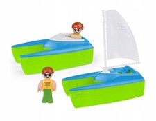 Schwimmendes Segelboot &