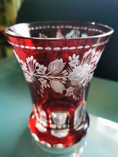 Glasvase Böhmen Rubinrot geätzt 1