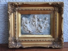 Holzgerahmtes Alabasterrelief