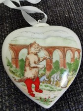 Hutschenreuther Herz 1996 Der gestiefelte Kater Himbächel Viadukt  Märchenserie