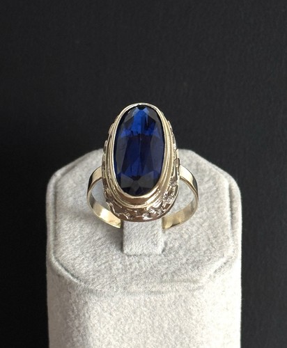 Goldring mit blaufarbigen - goldring,