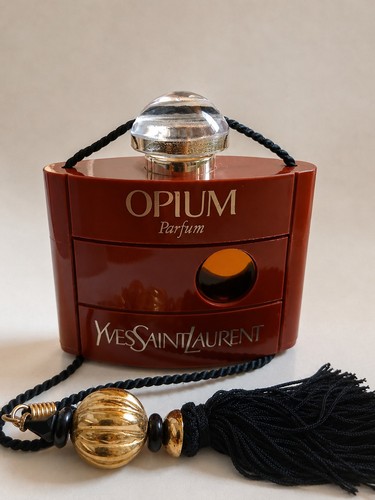 Yves saint laurent opium - saint,