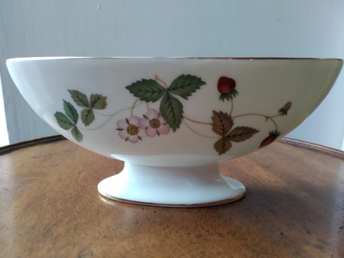 Wedgewood wild strawberry - strawberry, oval