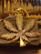 Halskette in Gold Punker Gras Cannabis Anhänger Hip Hop Rapper Biker schwer