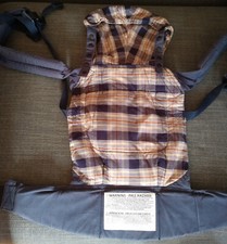 Ergobaby Trage Babytrage Tragesack mit Sonnenverdeck - Rotstich nur auf Fotos!!