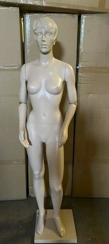Mannequin schaufensterpuppe - mannequin,