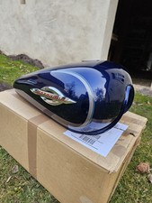 Suzuki Marauder Kraftstofftank blau
