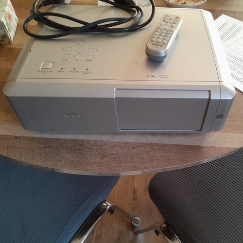 Sanyo plv lcd - plv-z5, lcd-projektor