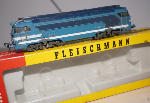 Rf36 sncf diesellok 68001 - sncf,