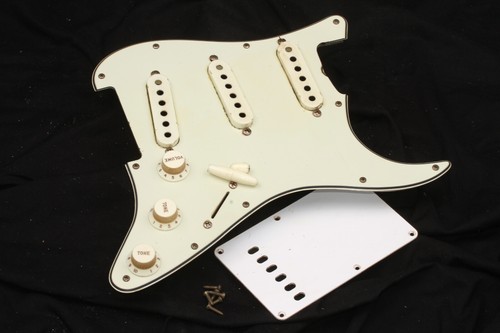 Aged greenish pickguard - aged,