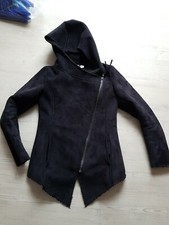 Auffällige warme schwarze Winterjacke, Gr.34. H&M Wildleder Imitat 