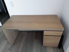 Schreibtisch + Stuhl