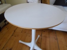 Vitra Herman Miller George Nelson Sockel-Tisch Pedestal 5451 weiss original