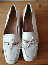 Hochwertiger Damen Slipper, Pumps Fa. Gritti Deutschland Gr. 38,5 weiß neu