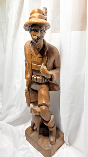Handgeschnitzte holzfigur - handgeschnitzte,
