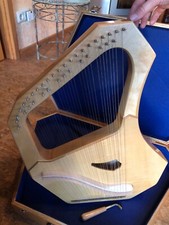 Grosse sopran leier - sopran, choroi