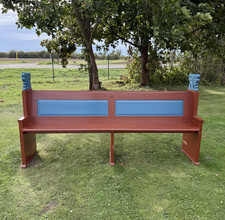 Alte Kirchenbank mit Schnitzerei / Weichholz / Länge 2,19m