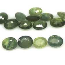 14 Stück grüne Saphire ovale Form ca. 5,62 Carat, Herkunft Thailand