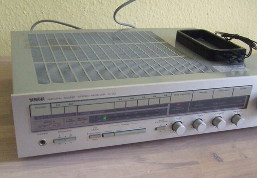 Yamaha natural sound - r-30,