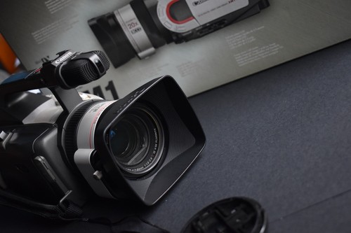 Canon xm1 mini camcorder - xm1,
