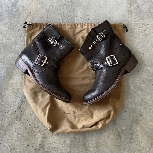 Golden goose deluxe brand - goose,