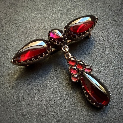 Alte granat designer brosche - granat,